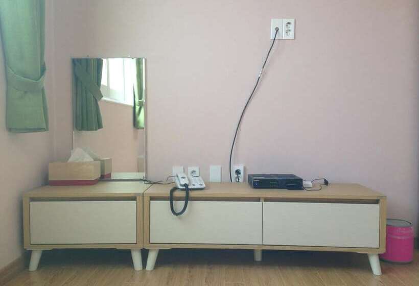 Ostello Jeju R Hotel & Guesthouse