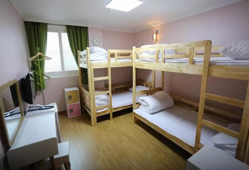ユースホステル Jeju R Hotel & Guesthouse