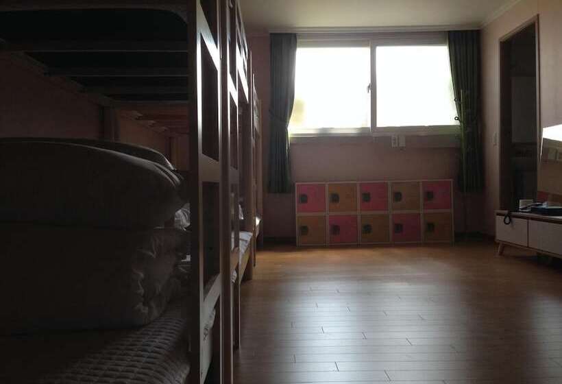 Ostello Jeju R Hotel & Guesthouse