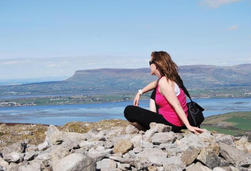 Bed and Breakfast Rowanville Lodge