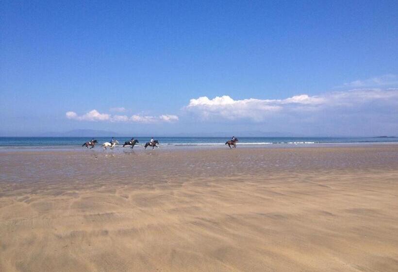 Bed and Breakfast Rowanville Lodge