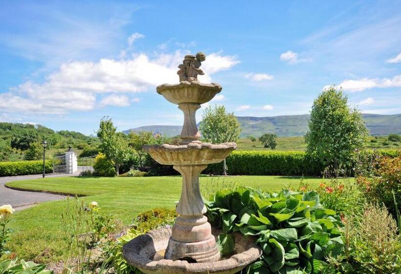 Bed and Breakfast Rowanville Lodge