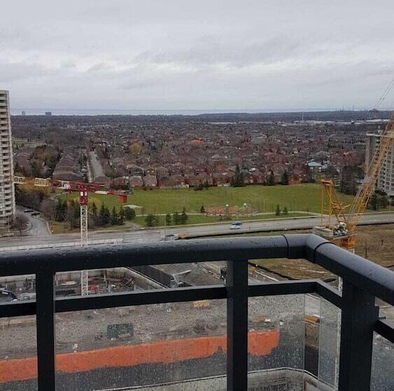 Deluxe Corner Suite   By Elite Suites