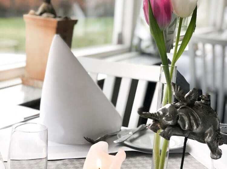 فندق فئة نجمة واحدة Sjöbo Gästgifvaregård