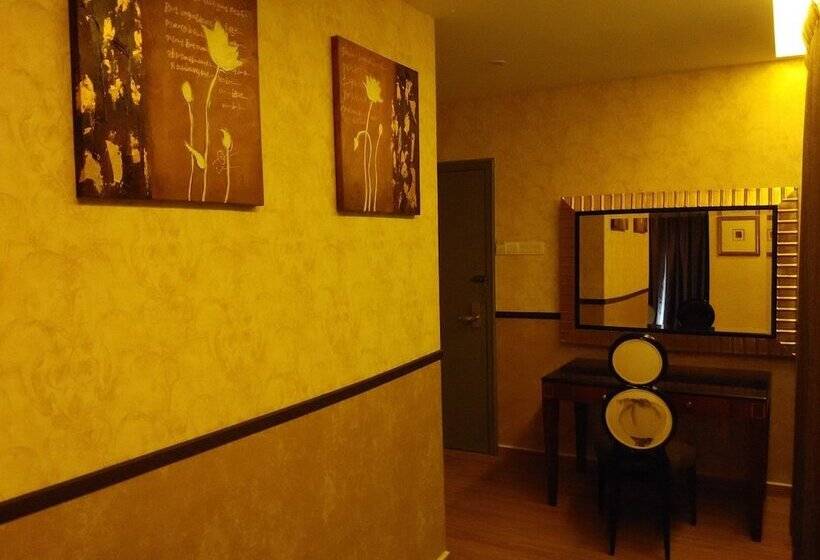 Отель Ampang Inn