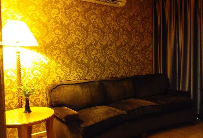 Отель Ampang Inn