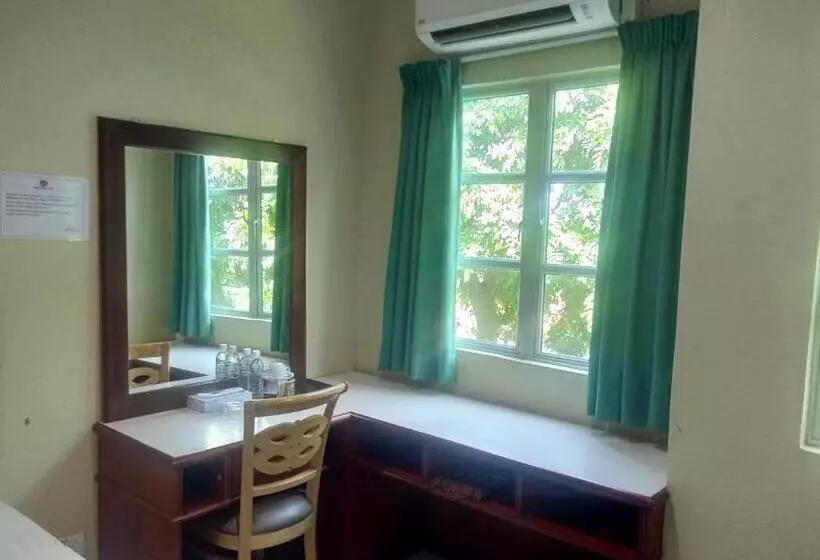Hotelli Arwana Inn Tok Bali
