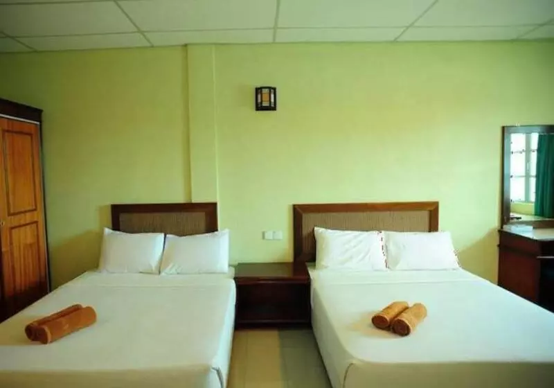 Hotelli Arwana Inn Tok Bali