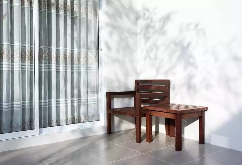 Hotelli Baan Chongfa Resort