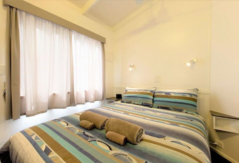 Отель Big4 Mornington Peninsula Holiday Park