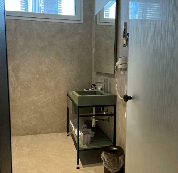 בית מלון כפרי Ceccarini 9 Home Suite Home