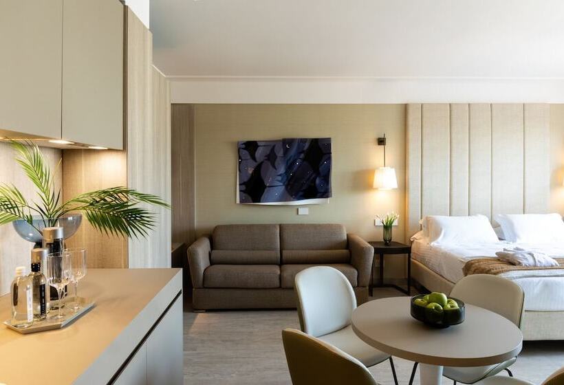 בית מלון כפרי Ceccarini 9 Home Suite Home