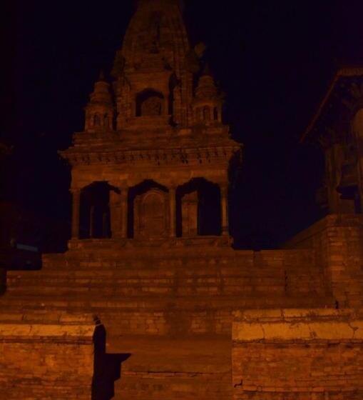 هتل Golden Gate Guest House