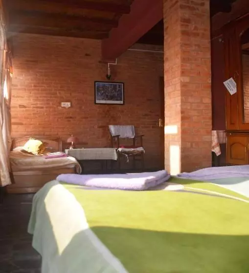 هتل Golden Gate Guest House
