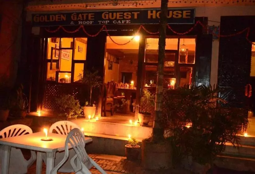 هتل Golden Gate Guest House