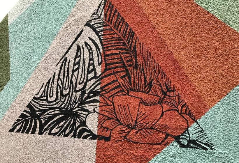 هتل Lacandona Hostel