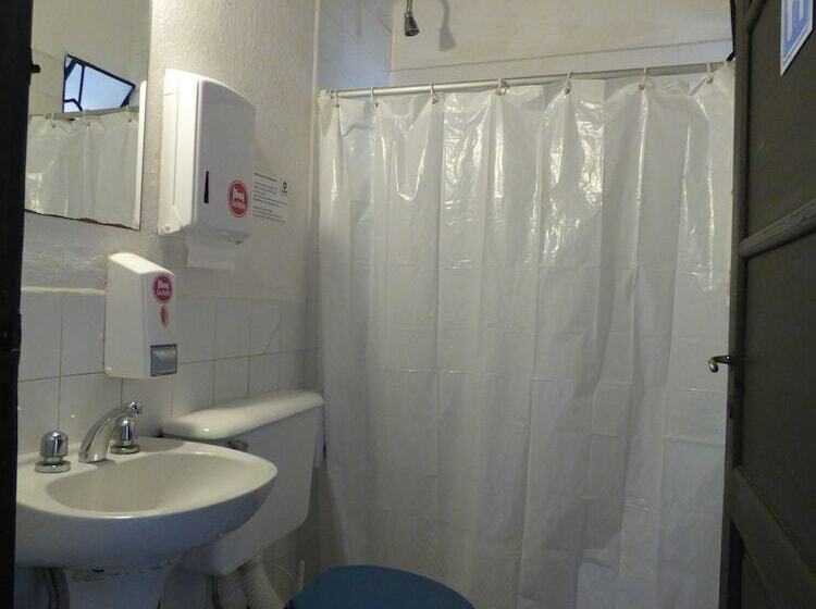 호텔 Las Rejas Hostel