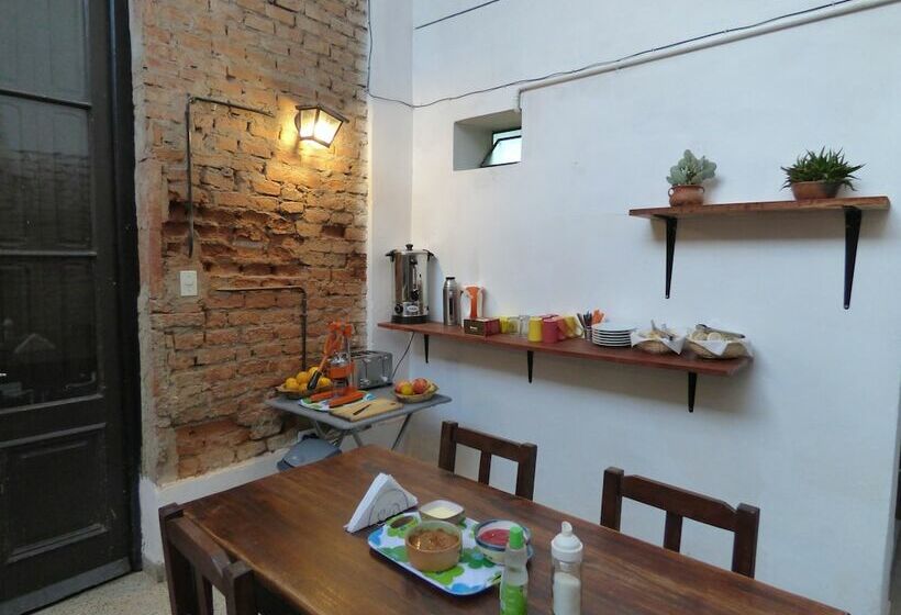 호텔 Las Rejas Hostel