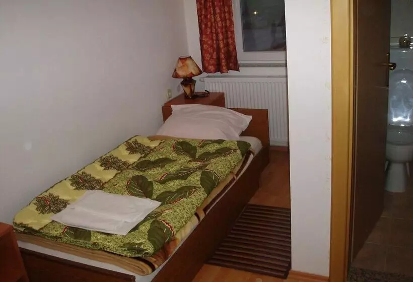 هتل Pansion Rajic