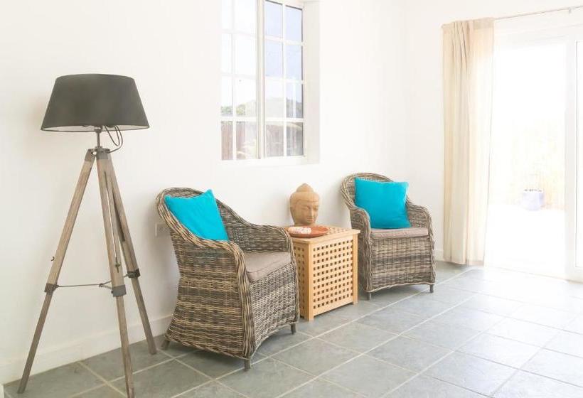 هتل Pauline S Apartments