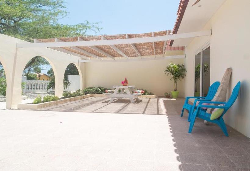 هتل Pauline S Apartments