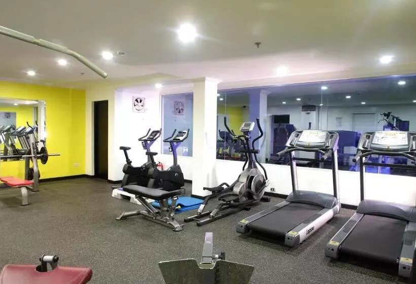 Queens Hotel Angeles City