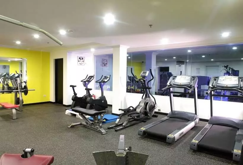 Queens Hotel Angeles City