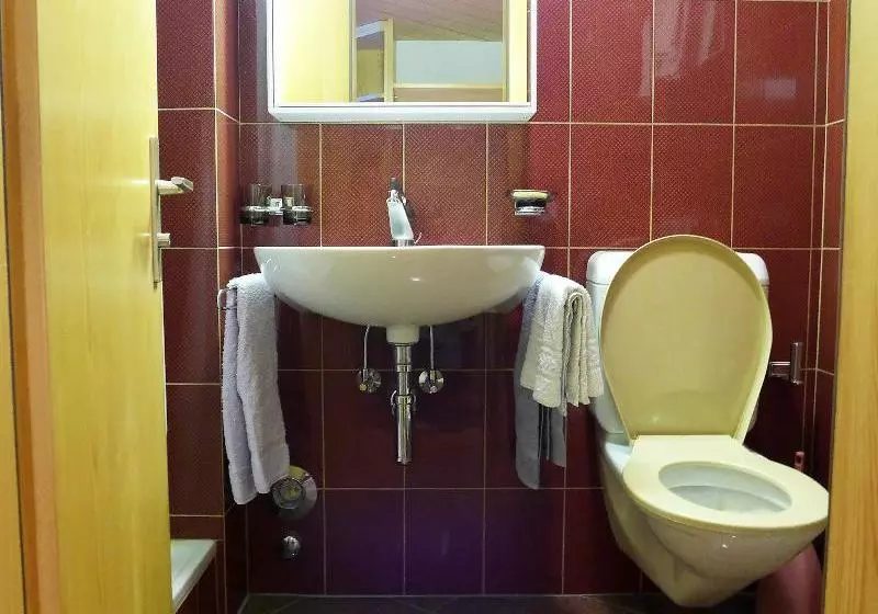 Hotel Weras, Haus