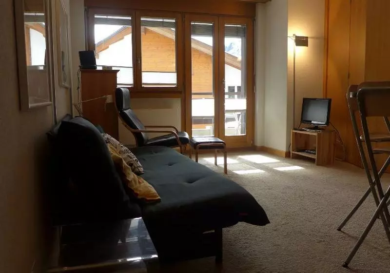 Hotel Weras, Haus