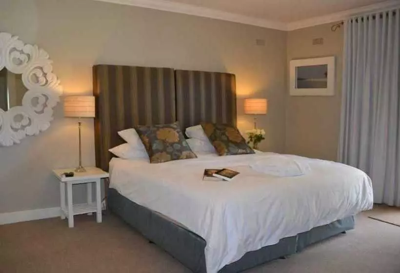 هتل Willow Lodge