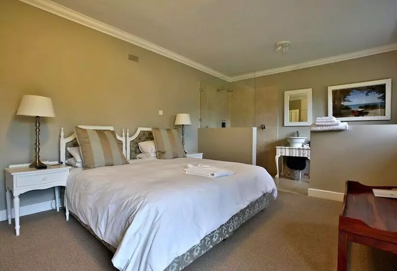 هتل Willow Lodge