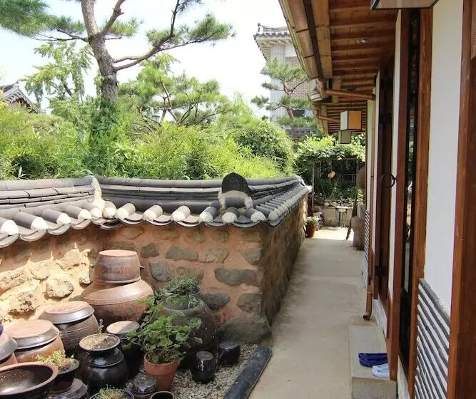 ペンション Sungsim Hanok Guesthouse