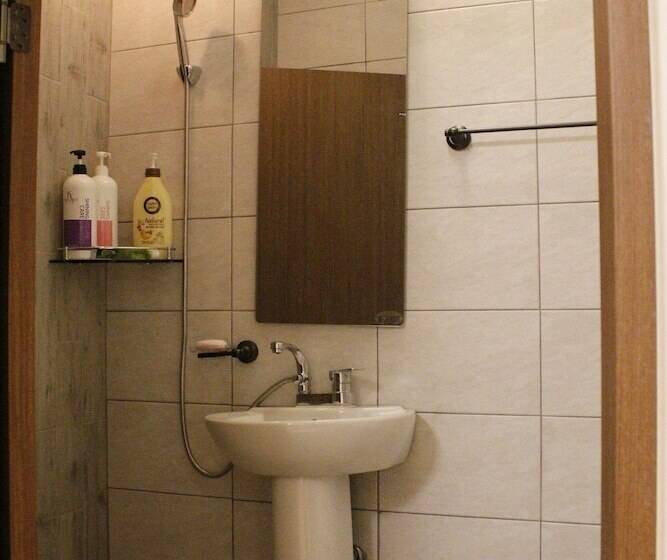 פנסיון Sungsim Hanok Guesthouse