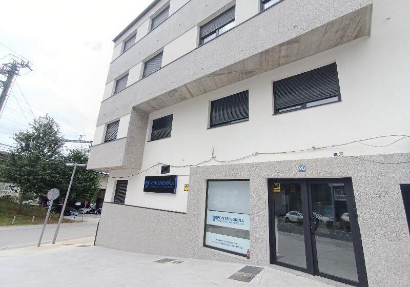 فندق Apartamentos Pontepedriña