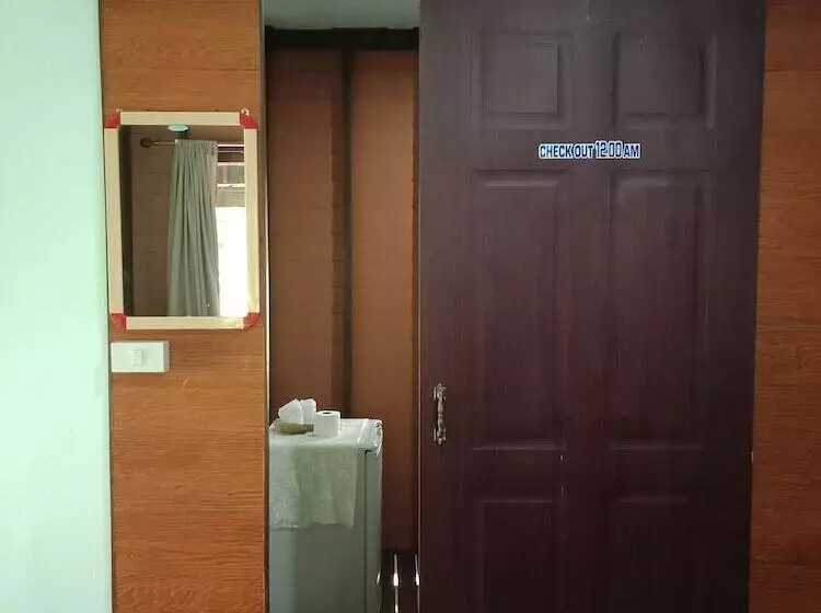 Hotelli Najjamee Bungalows Koh Yao Noi