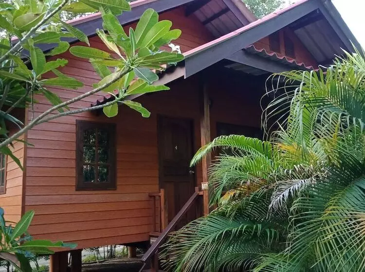 Hotelli Najjamee Bungalows Koh Yao Noi