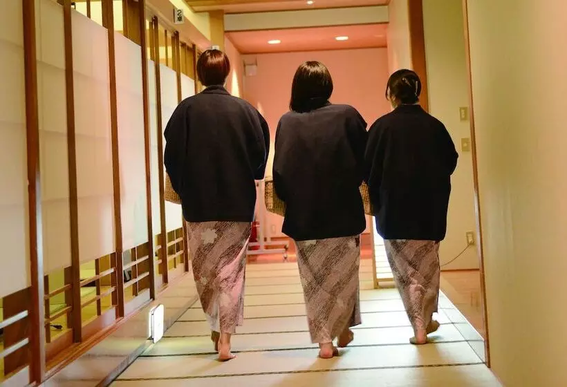 Ryokan Plaza Geihinn