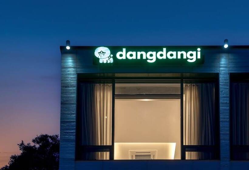 Gangneung Dangdangi Dog Pension Blue