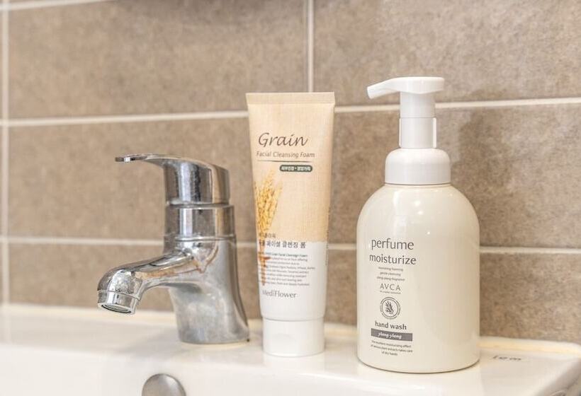 Gangneung Dangdangi Dog Pension Blue