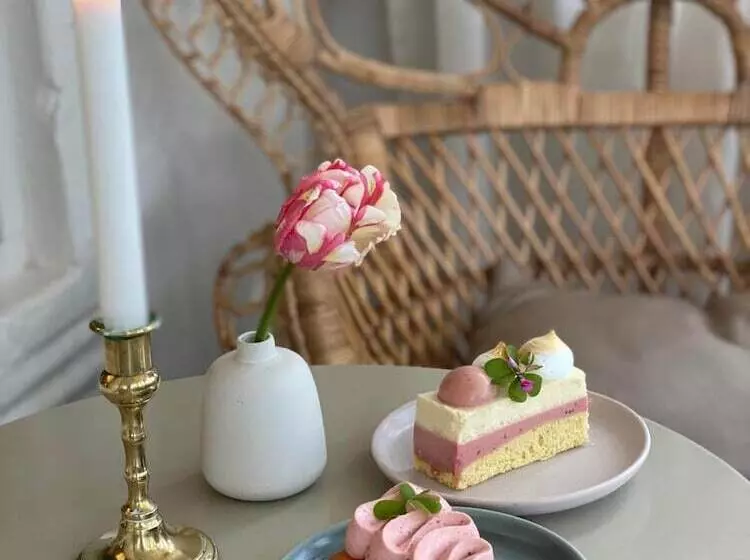 Café Mandeltårtan B&b Villafloraviola