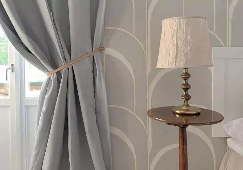 Café Mandeltårtan B&b Villafloraviola