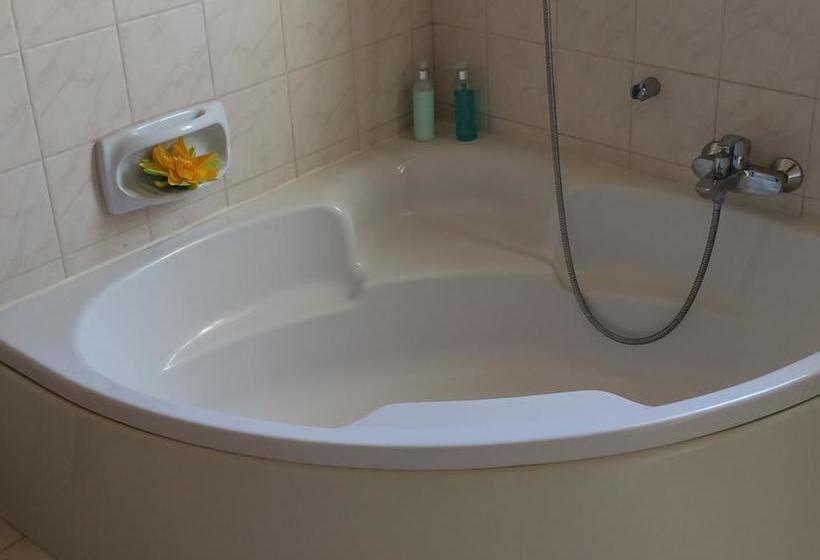 Ellie Boo Bed & Breakfast