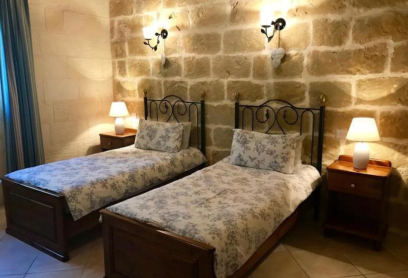 Ellie Boo Bed & Breakfast