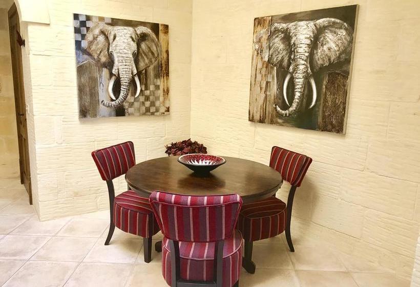 Ellie Boo Bed & Breakfast