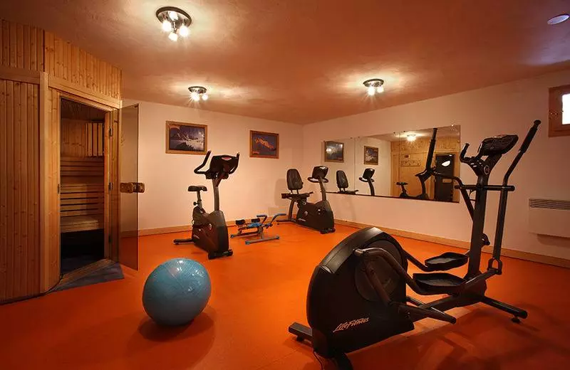 هتل Chalet Des Neiges Plein Sud