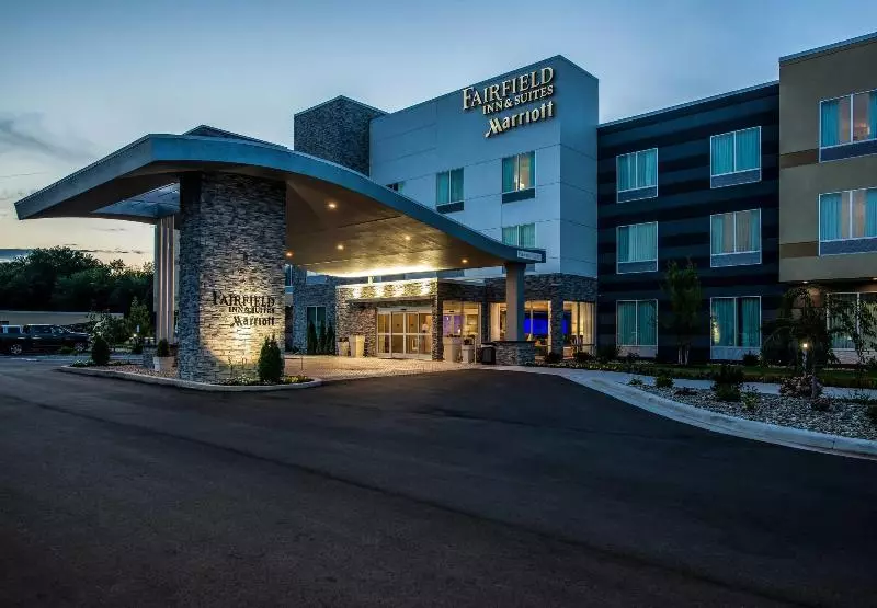 ホテル Fairfield Inn & Suites By Marriott St. Joseph Stevensville
