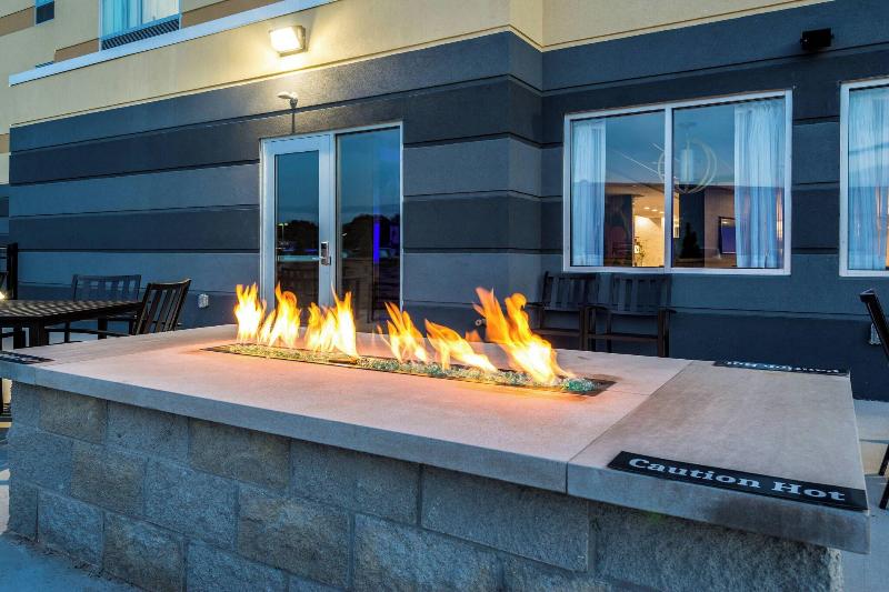 فندق Fairfield Inn & Suites By Marriott St. Joseph Stevensville