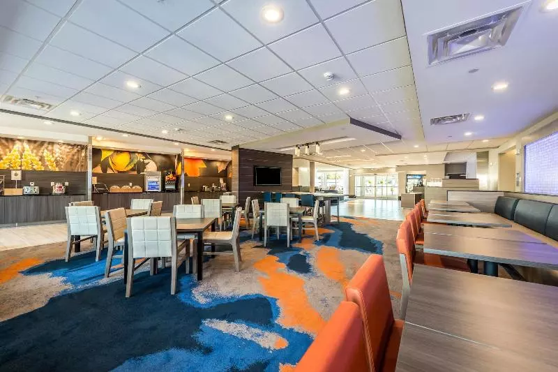 ホテル Fairfield Inn & Suites By Marriott St. Joseph Stevensville