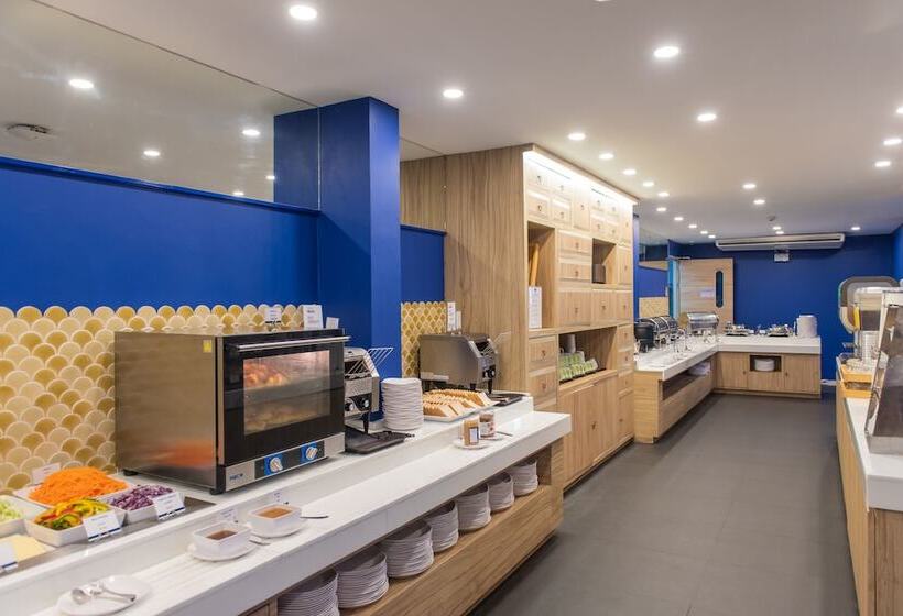 Hotel Holiday Style Ao Nang Beach Resort, Krabi