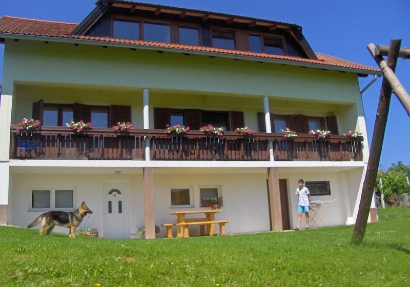 בית מלון כפרי House Josipa